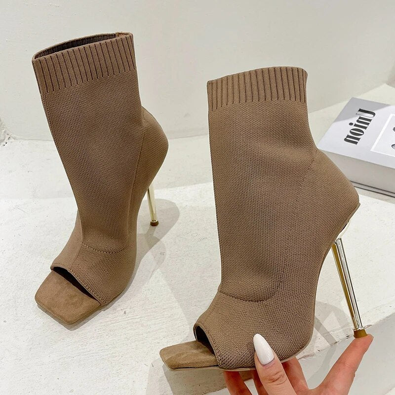 Thin High Heels for a Sexy Look